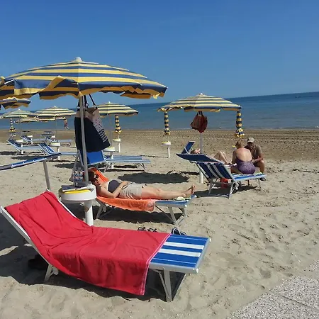 Bed & Breakfast Al Villino Del Sole Fano (Pesaro and Urbino)