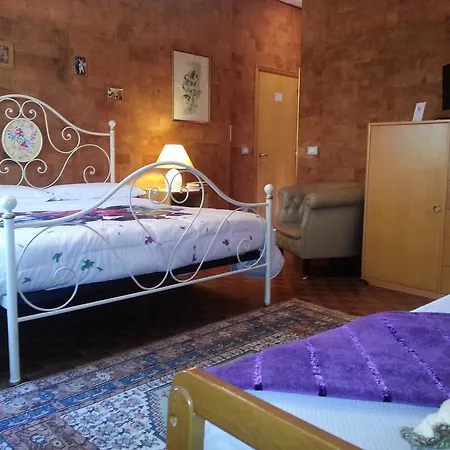 Alojamento de Acomodação e Pequeno-almoço Al Villino Del Sole