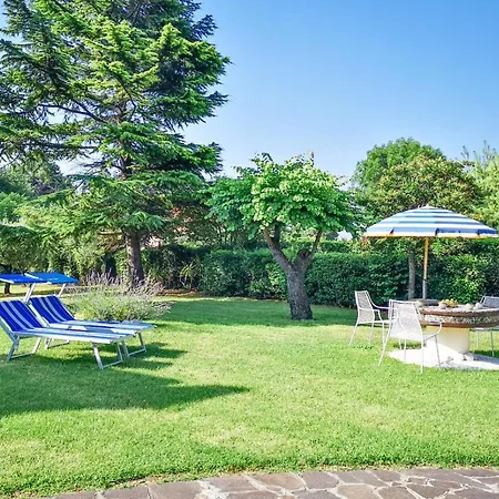 לינה וארוחת בוקר Al Villino Del Sole 3*